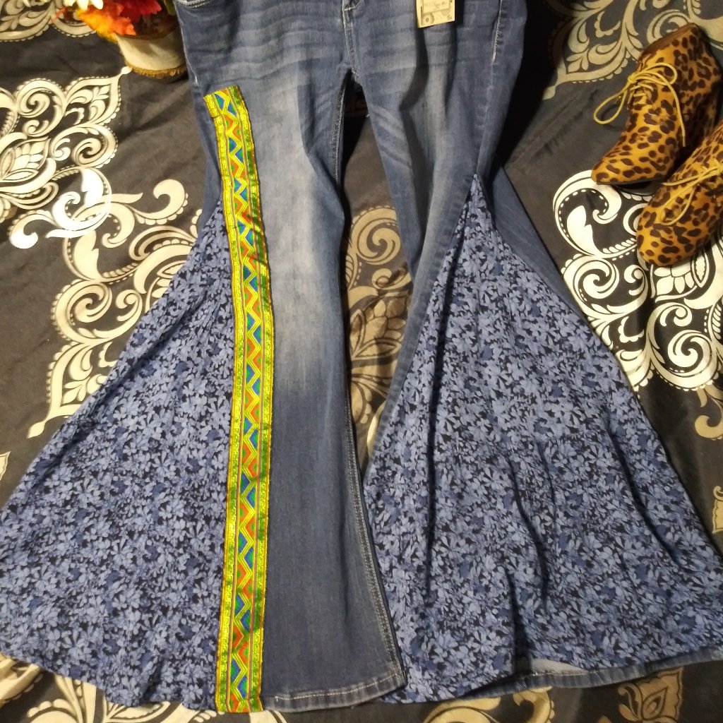 692 Jeaniemade Size 11 Reigh BellBottoms